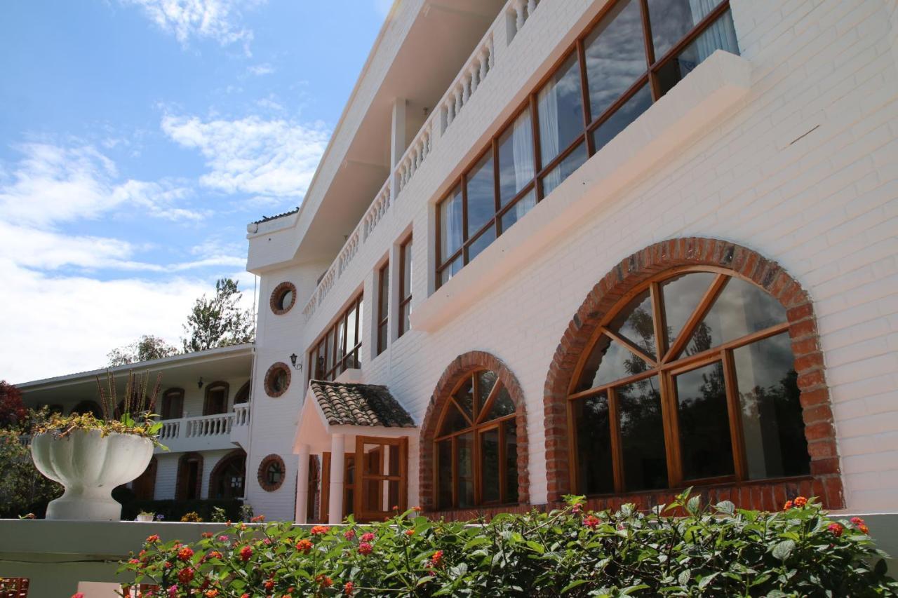 La Posada Del Quinde Otavalo Zewnętrze zdjęcie